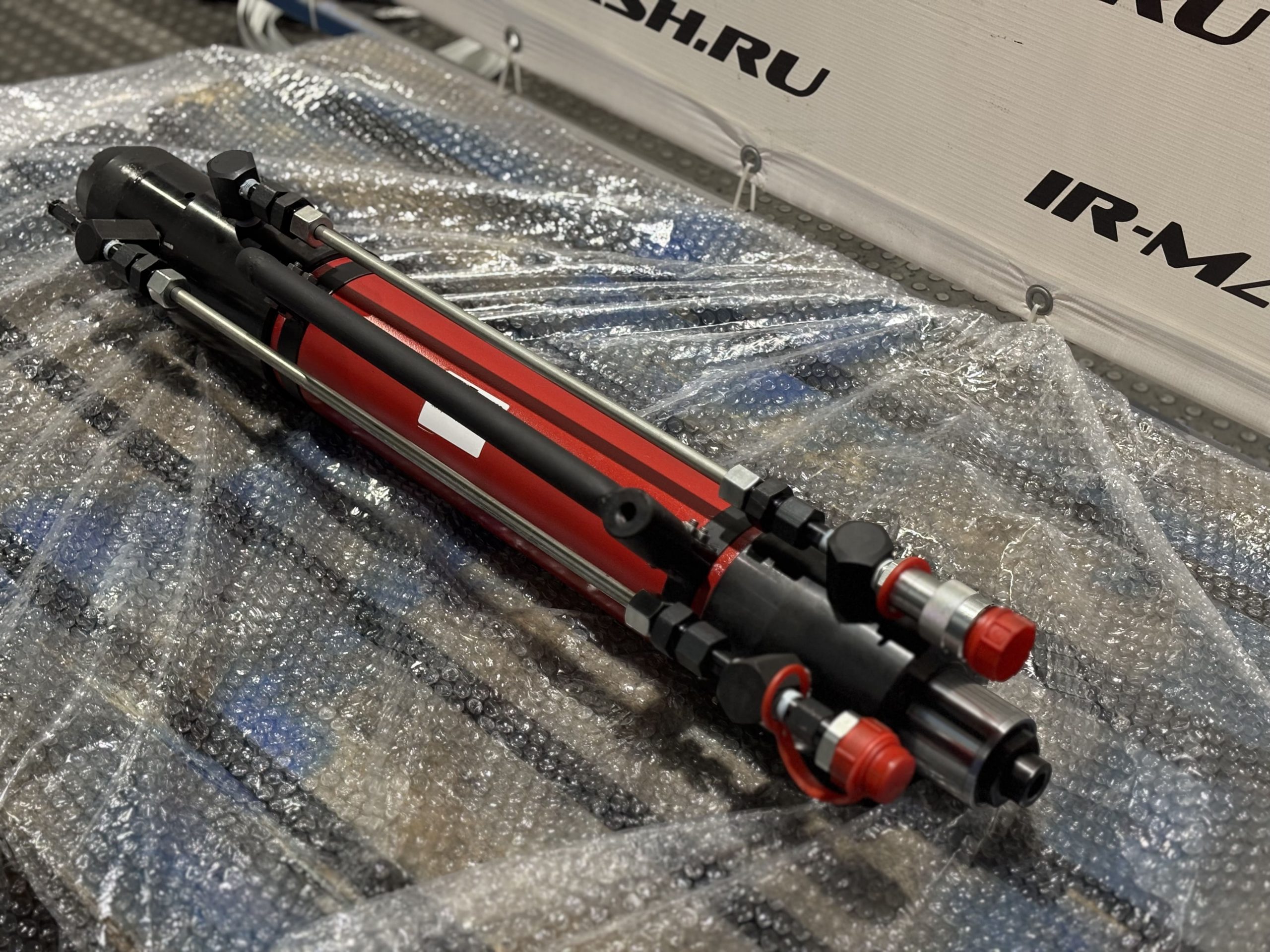 Домкраты-натяжители арматурного каната однопрядевые