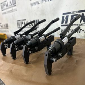 Устройство для закрытия люков полувагонов УГЗЛ-2,4-60 ИРМАШ
