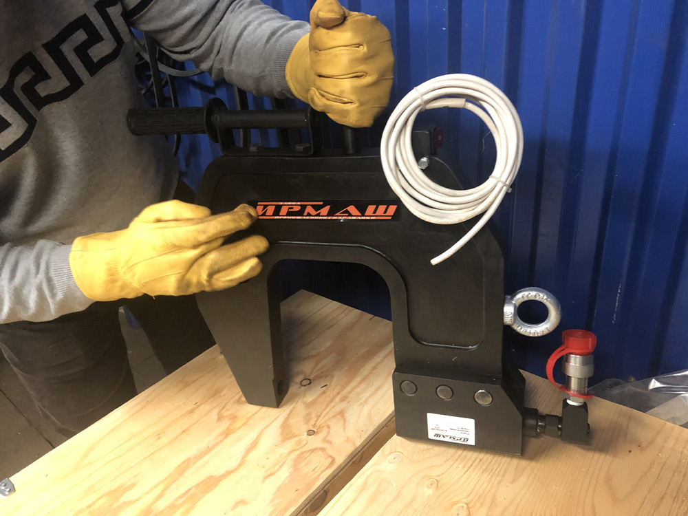 Клепатор рам гидравлический: методика, оборудование и применение