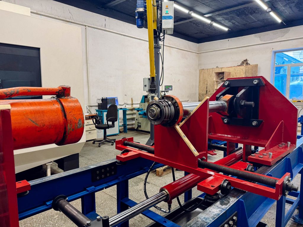 Стенд для сборки и разборки гидроцилиндров (СОГ) ИРМАШ