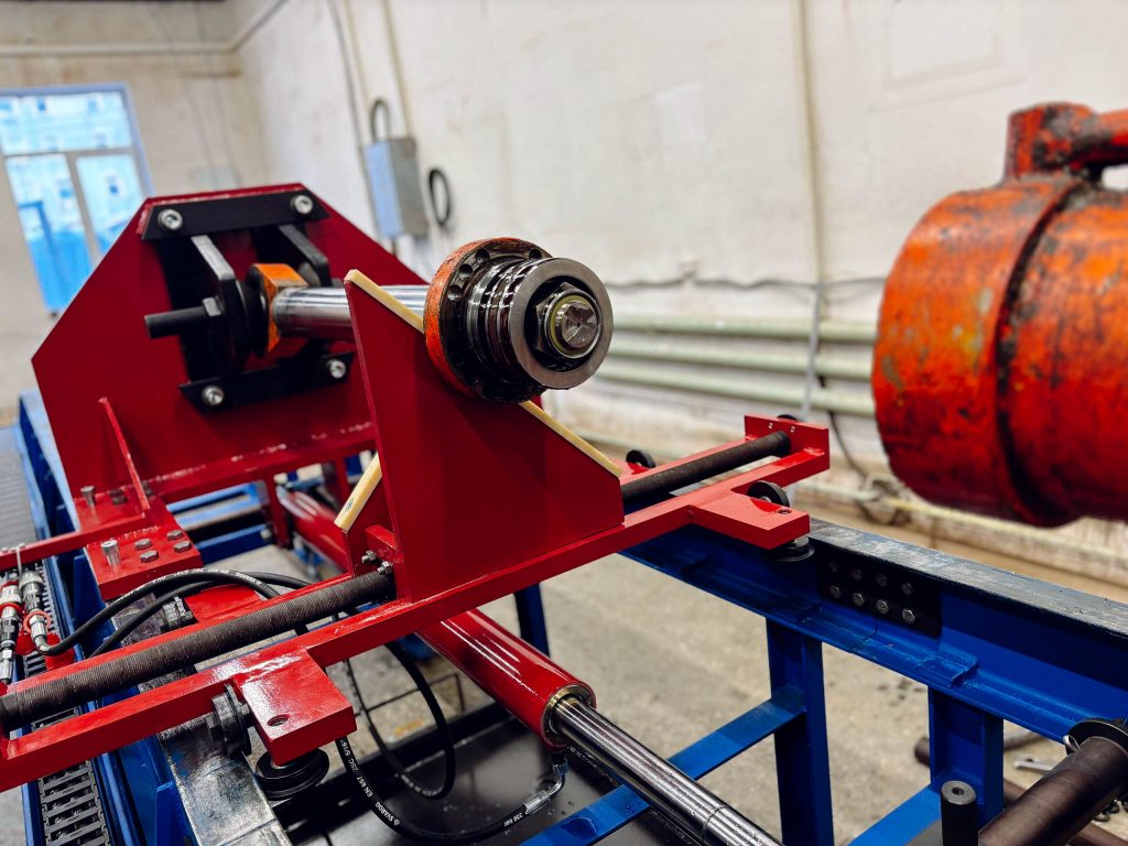 Стенд для сборки и разборки гидроцилиндров (СОГ) ИРМАШ